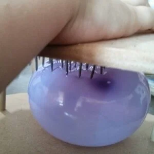 פיצוץ בלון עם מסמרים